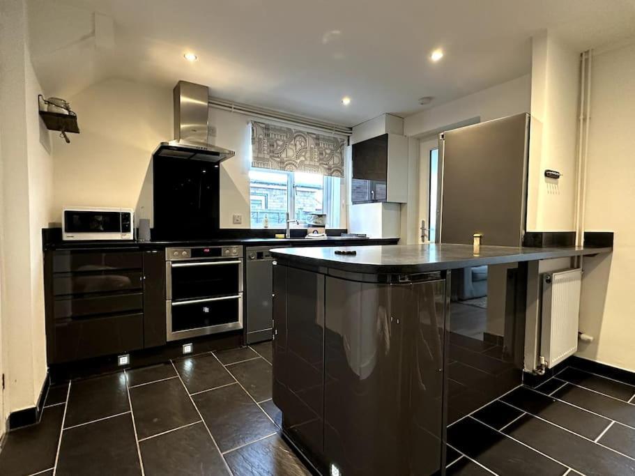 Case de vacanță Cosy 4 Bed House In Botley, Oxford
